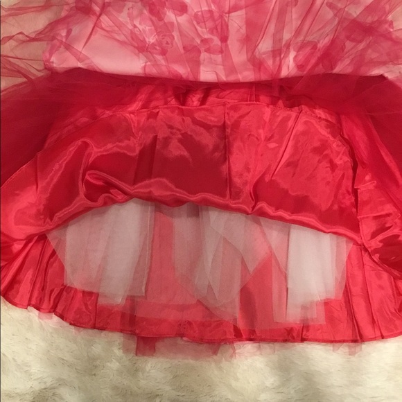 Vintage 2005 Hot Pink mermaid style strapless butterfly print gown with kickout - Picture 3 of 15